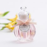 ふんわり香って魅力アップ♪香水の正しい付け方をマスターしよう!